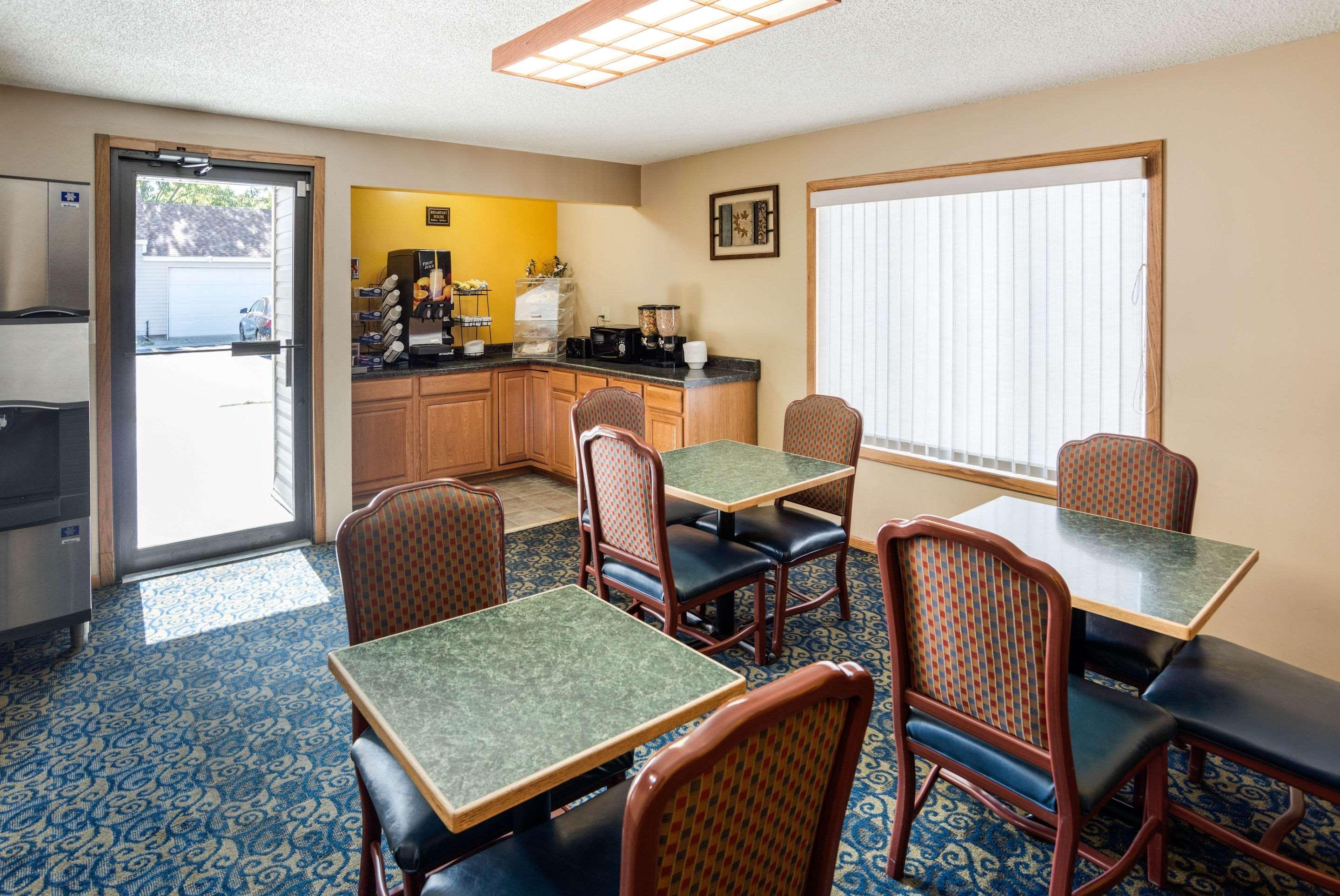 Rodeway Inn & Suites Austin Exterior foto